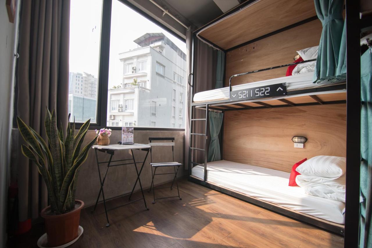 Reddoorz @ Tong Duy Tan Street (Adults Only) Vandrarhem Hanoi Exteriör bild