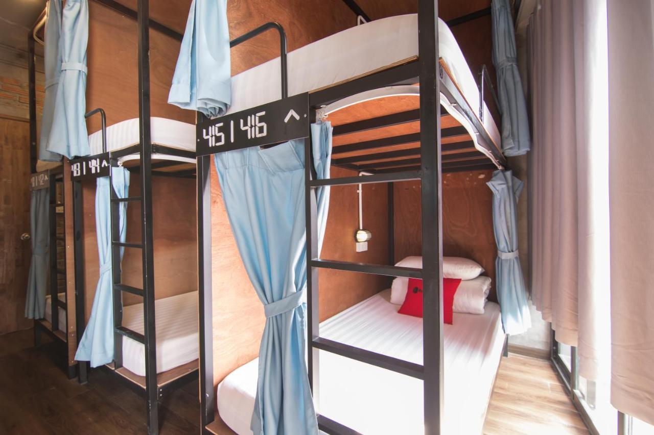 Reddoorz @ Tong Duy Tan Street (Adults Only) Vandrarhem Hanoi Exteriör bild