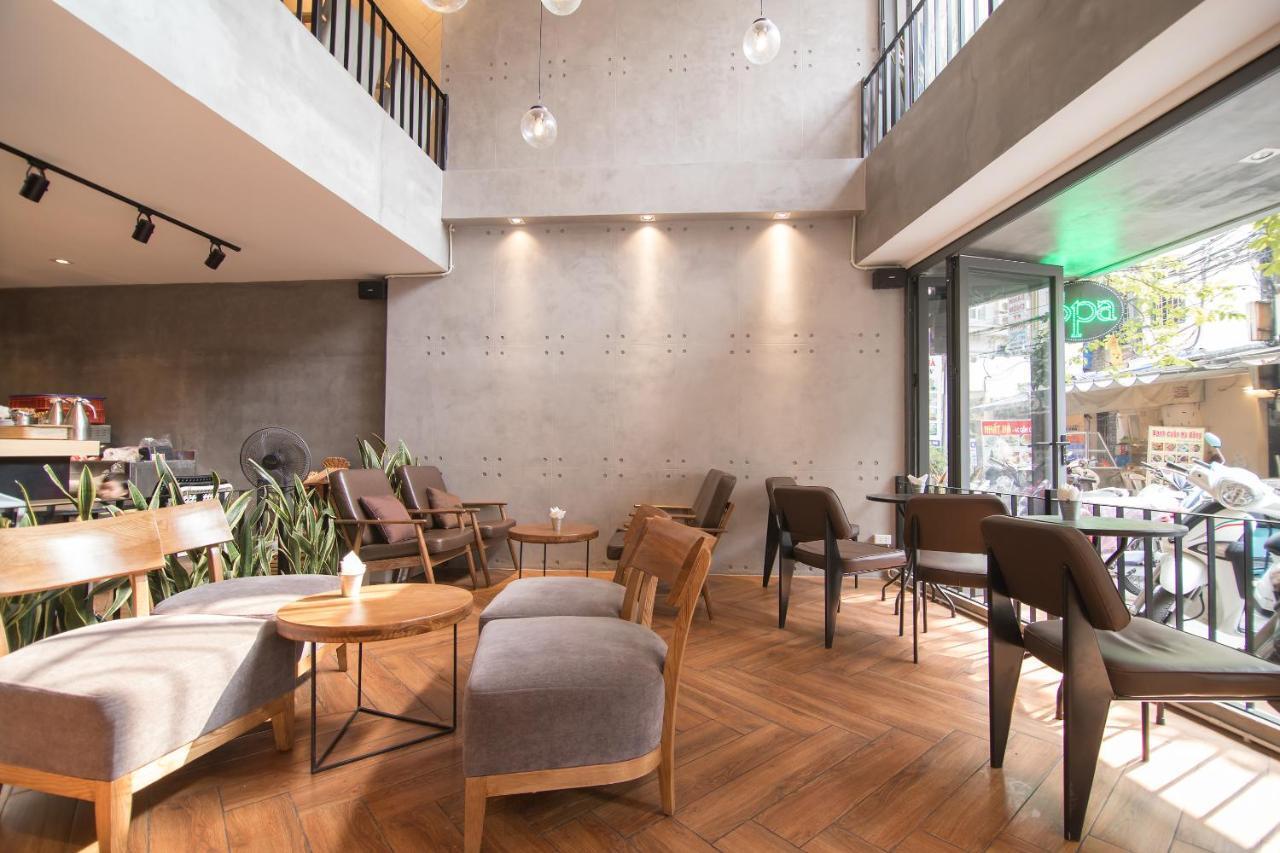Reddoorz @ Tong Duy Tan Street (Adults Only) Vandrarhem Hanoi Exteriör bild