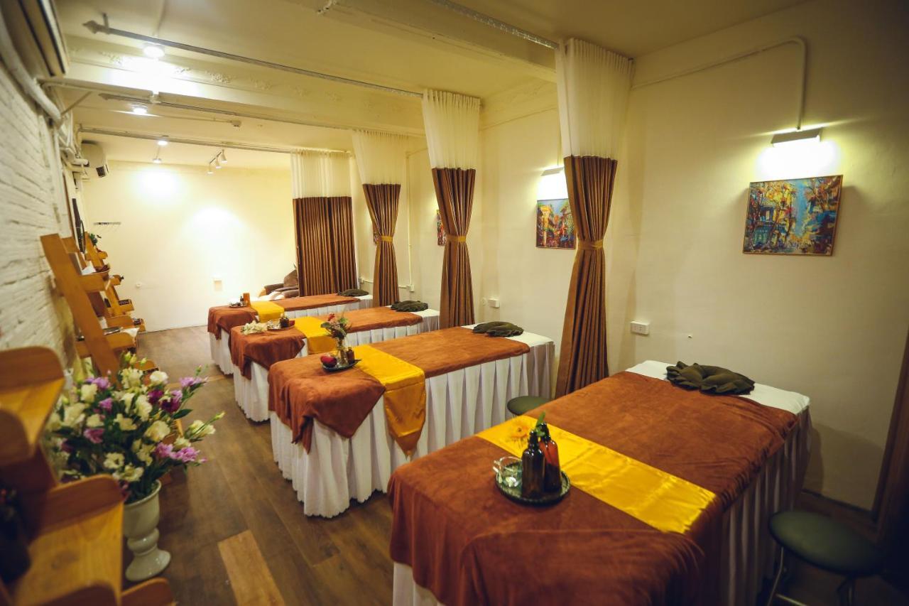 Reddoorz @ Tong Duy Tan Street (Adults Only) Vandrarhem Hanoi Exteriör bild